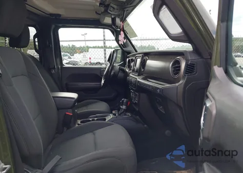 2020 Jeep Wrangler Unlimited Sport S 4X4 z USA, uszkodzony, nr VIN 1C4HJXDG1LW324513